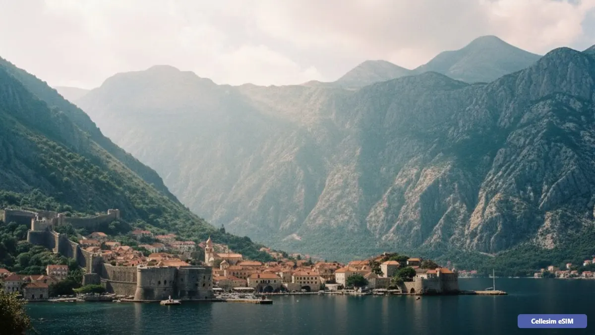 eSIM Monténégro 2026 : Évitez le Hors Forfait sur la Route