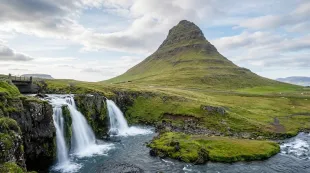 アイスランド eSIM を購入する